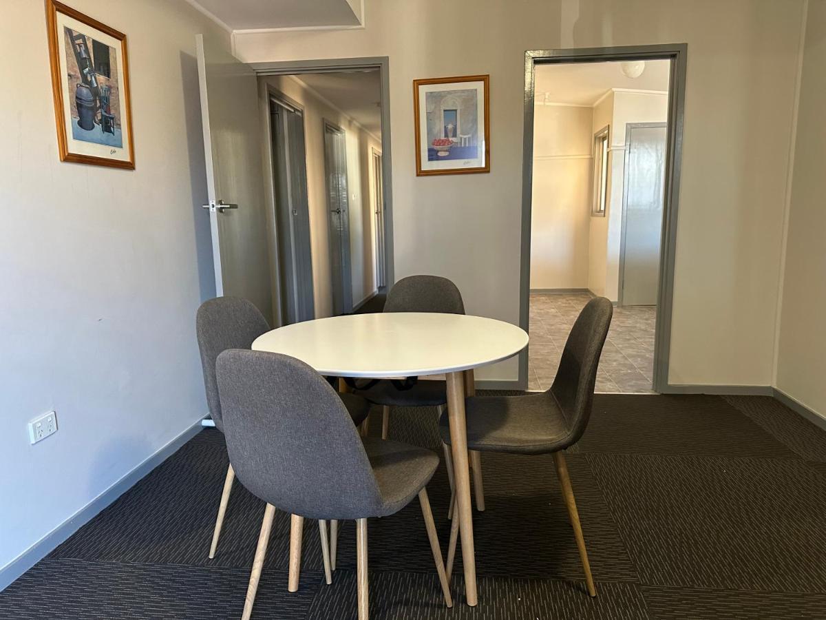 Copper City Motel Cobar Eksteriør billede